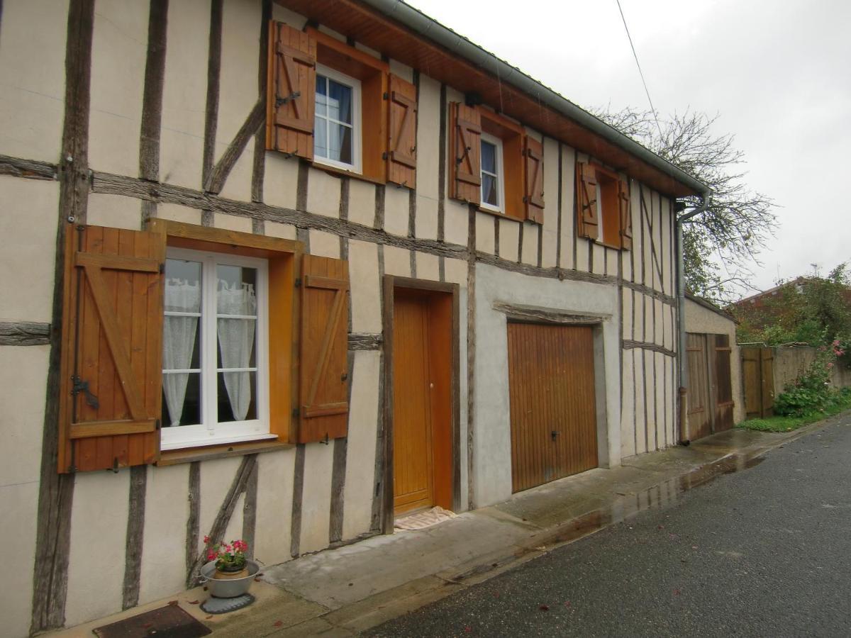 Le Bois Flotte Villa Arrigny Ruang foto